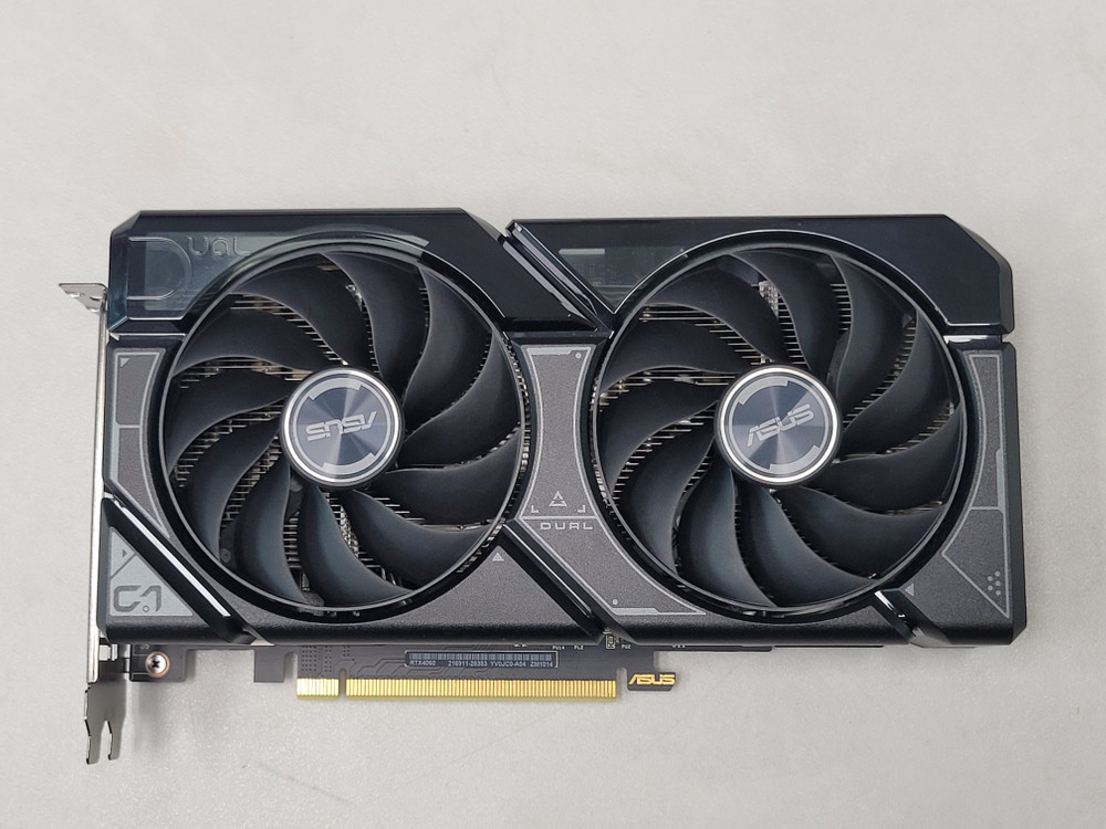 ASUS DUAL 지포스 RTX 4060 O8G OC D6 8GB 이미지