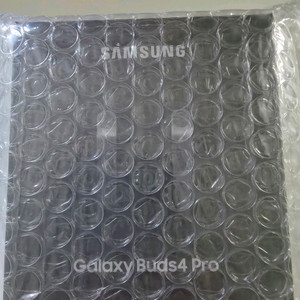 미개봉 갤럭시버즈4프로 블랙 판매합니다. 이미지