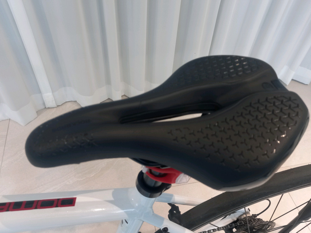 [신품급] 2022 트렉 도마니 AL3 로드자전거(풀옵션) 이미지