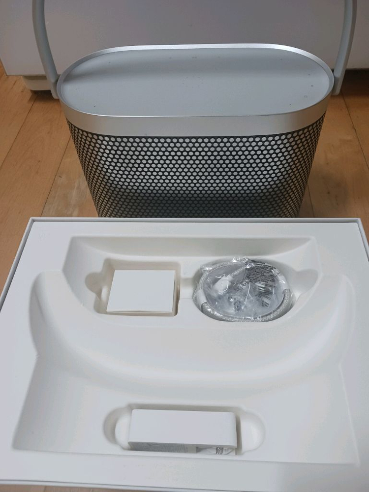 b&o 베오사운드 a5 알루미늄 이미지