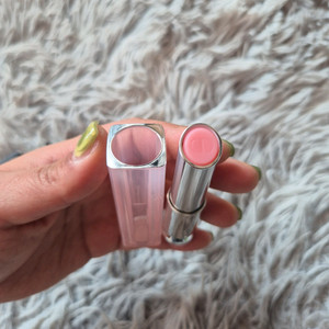 디올 어딕트 립 글로우 001 핑크 이미지