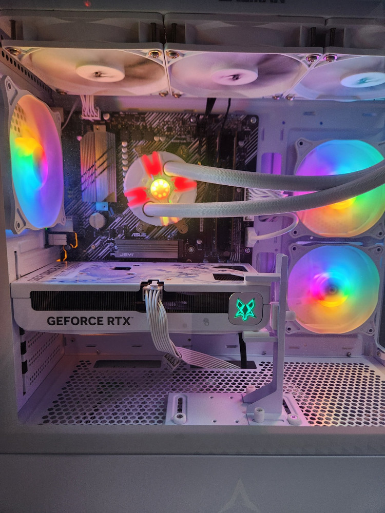 MANLI 지포스 RTX 5060 Polar Fox D7 OC 8GB 대원씨티에스 이미지