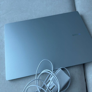 갤럭시북5프로 16인치 인텔 울트라5 226V / 램 16 / 512 SSD 단순개봉급 이미지