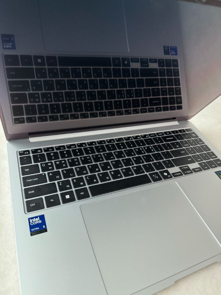 갤럭시북5프로 16인치 인텔 울트라5 226V / 램 16 / 512 SSD 단순개봉급 이미지