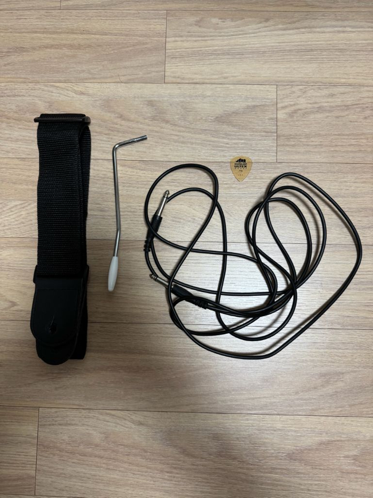 야마하 pacifica 112v 기타 + positive grid 스파크 고 앰프 팝니다 이미지