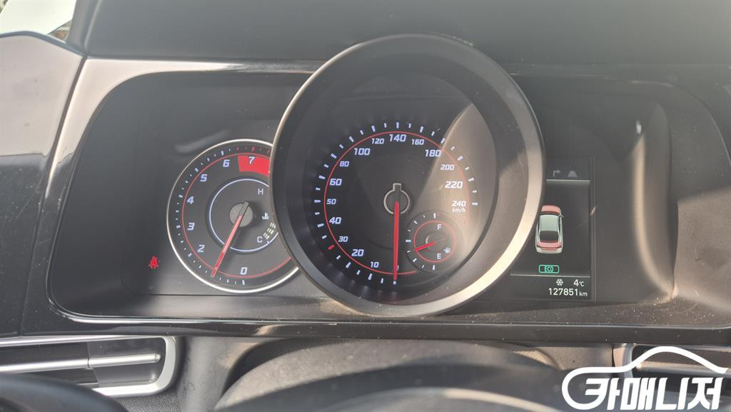 [현대]아반떼 (CN7) 1.6 LPI 모던 (5인승) #4월특가 이미지