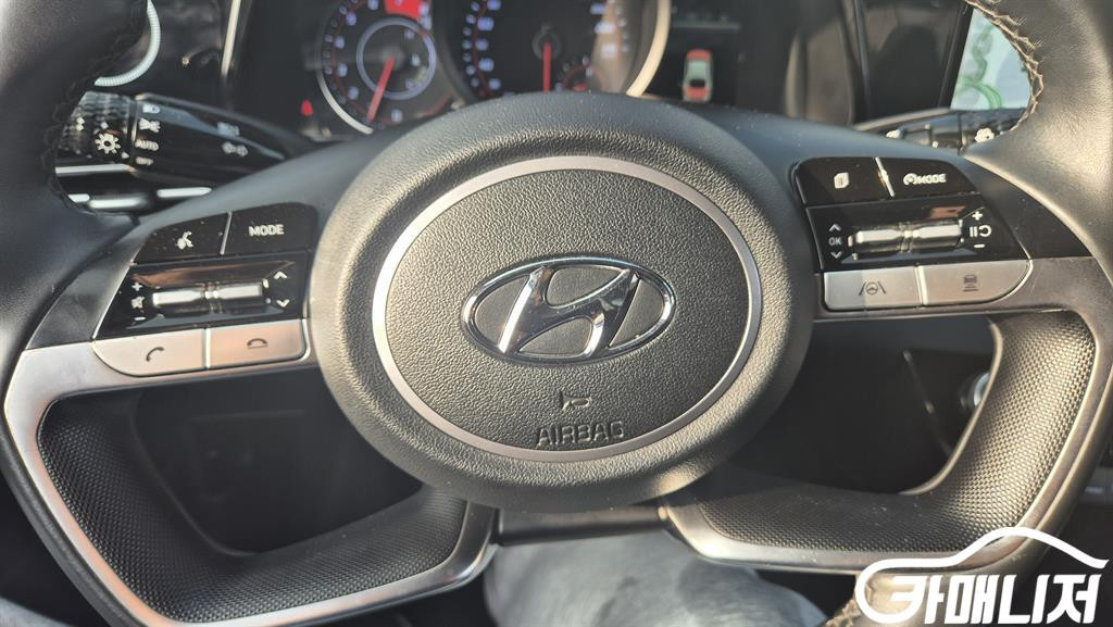 [현대]아반떼 (CN7) 1.6 LPI 모던 (5인승) #4월특가 이미지