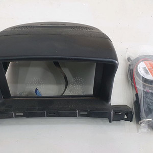 구형 투싼 네비 매립마감재 이미지