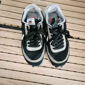 나이키 사카이 운동화 이미지