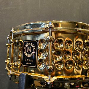 M-PULSE 의 골드 메탈 스네어드럼 (새상품) 이미지