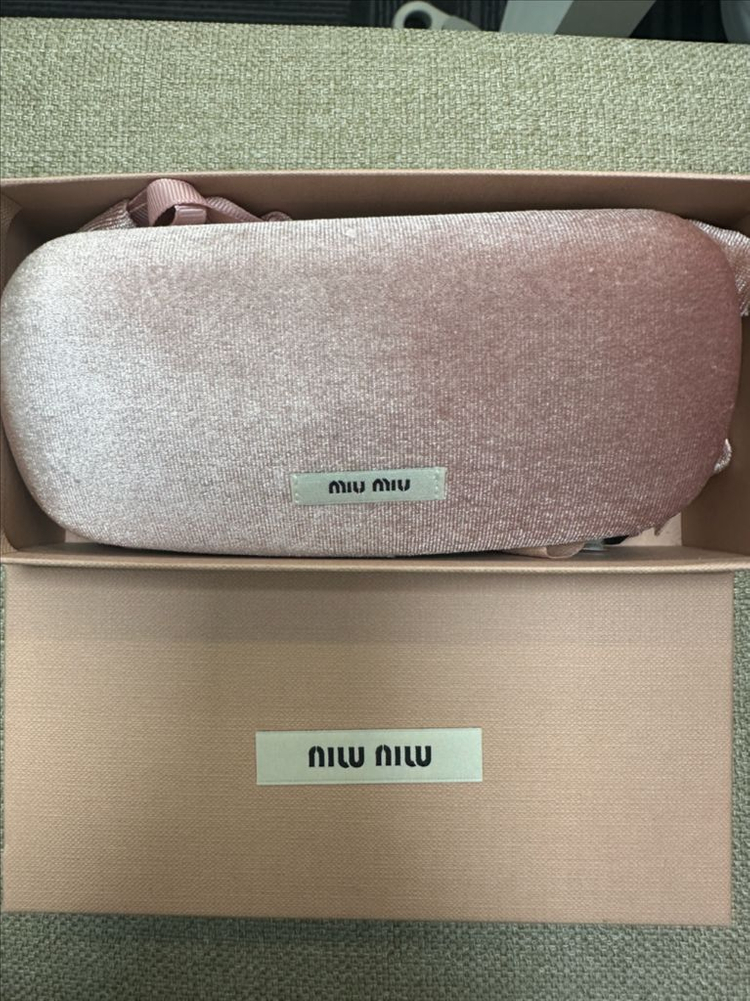 미우미우 리가드 선글라스 이미지