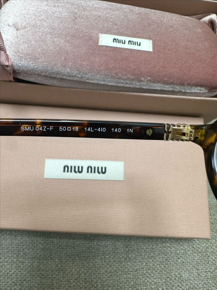 미우미우 리가드 선글라스 이미지