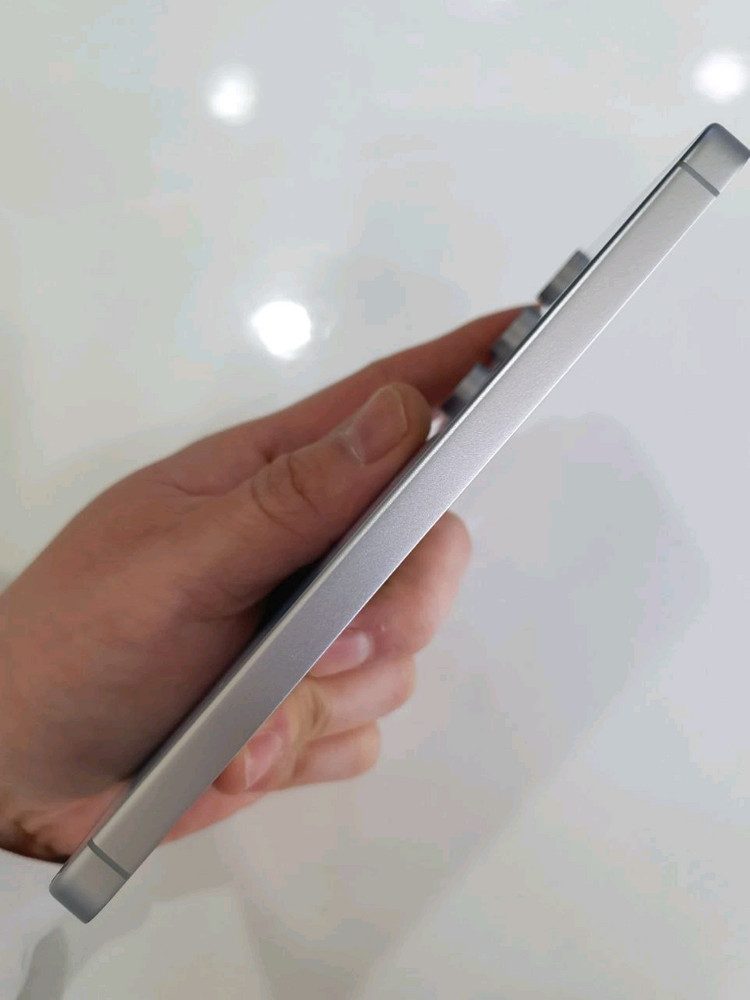 갤럭시S24FE 256G 무잔상 액정무기스 상태굿 중고폰 이미지