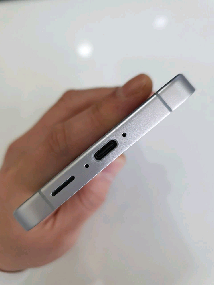 갤럭시S24FE 256G 무잔상 액정무기스 상태굿 중고폰 이미지