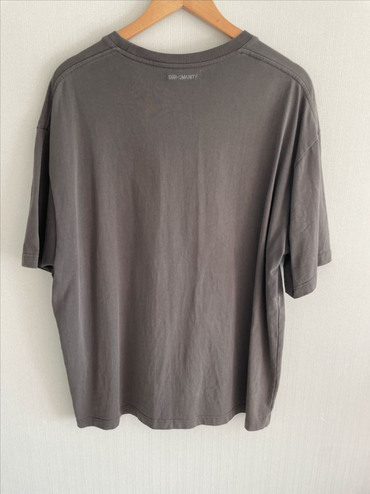999휴머니티 EVD 로고 하프 티셔츠 (차콜) 이미지
