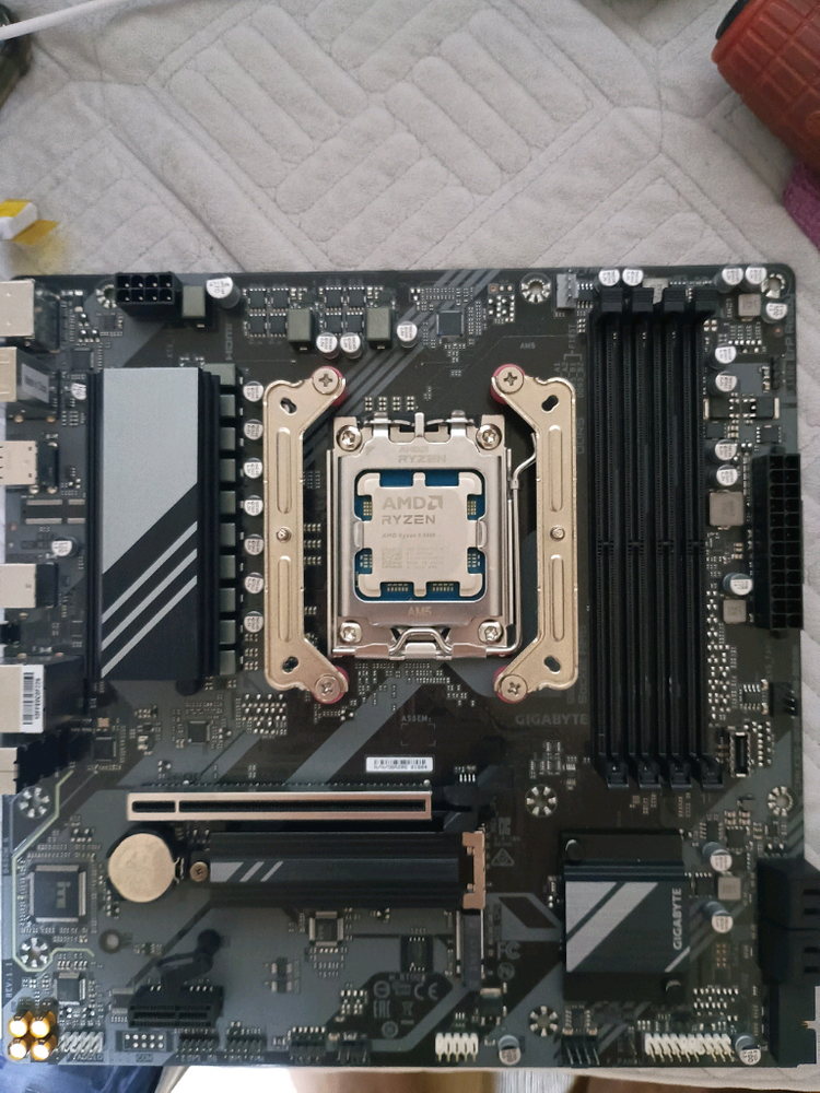 9600 + b650m k + 32g 이미지