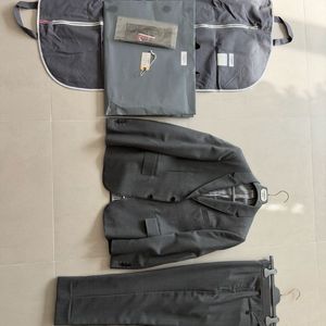 톰브라운 남성 수트 셔츠 타이 구두 풀세트 이미지