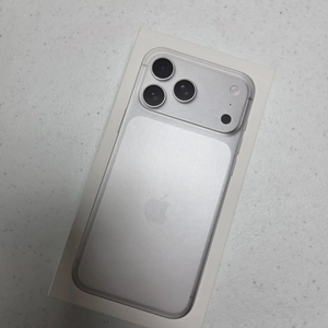 아이폰17프로맥스 실버 256 자급제 이미지