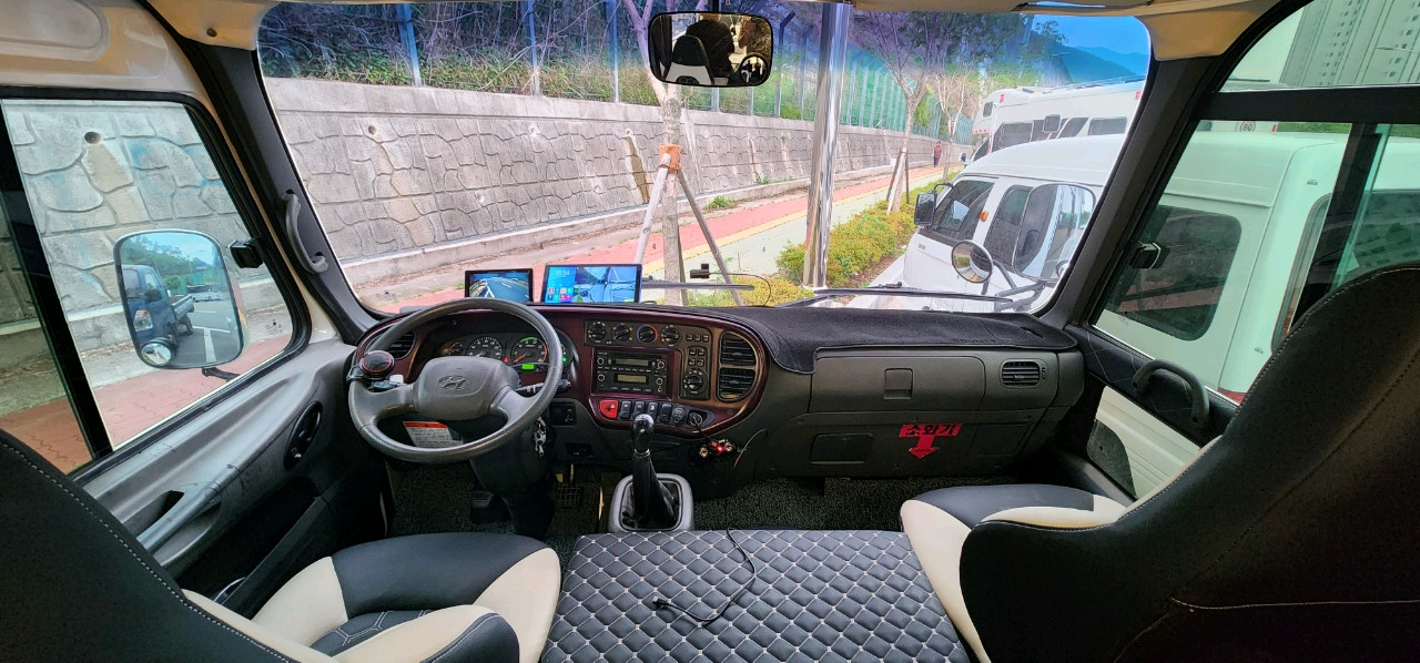 카운티.롱바디.캠핑카 풀옵션 이미지