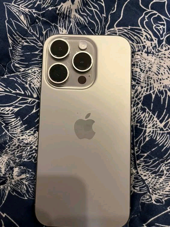 아이폰 15프로 티타늄 256기가 이미지