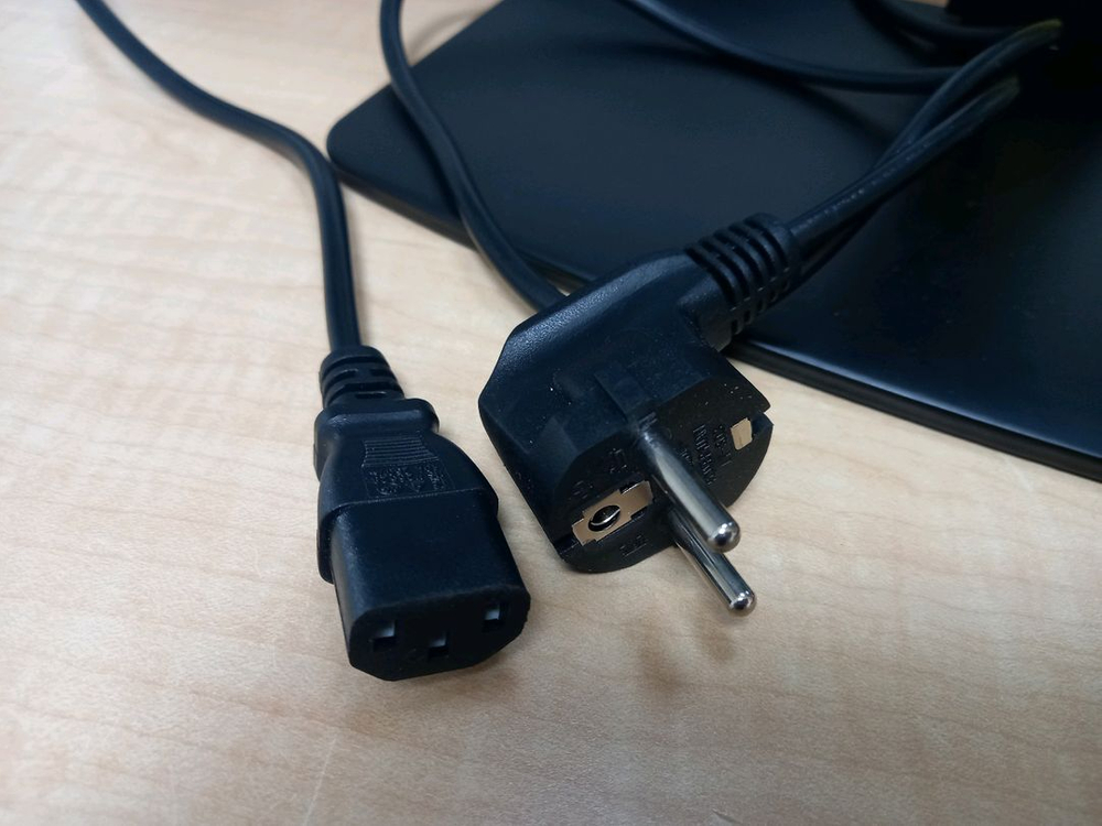 긱스타 32인치 게이밍 모니터 이미지