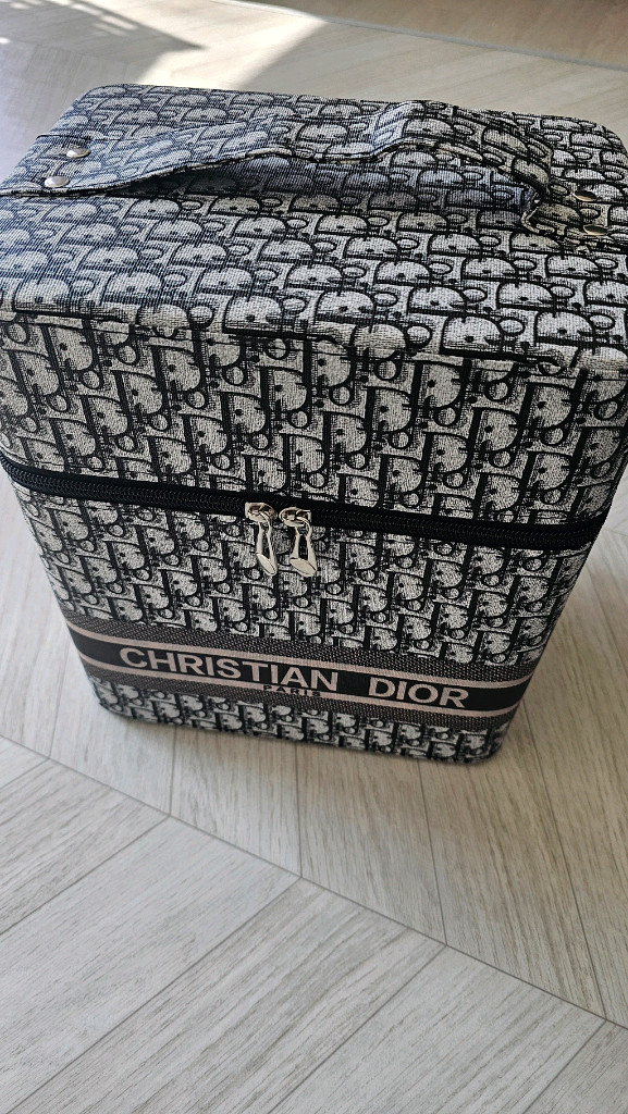 디올 오블리크 패턴 3단 화장품 케이스 이미지