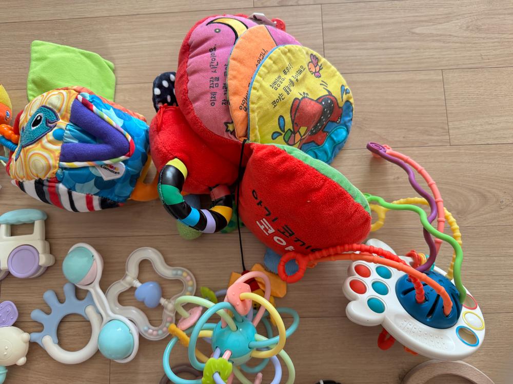 아기 장난감 일괄 코야 라마즈 애벌레 치발기 딸랑이 등 이미지