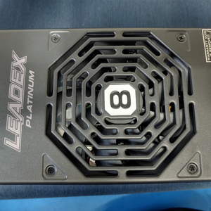 SuperFlower SF-2000F14HP LEADEX PLATINUM 2000w 파워 서플라이 이미지