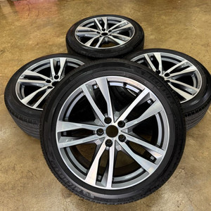 아우디 A6 19인치 정품 휠타이어 팝니다 이미지