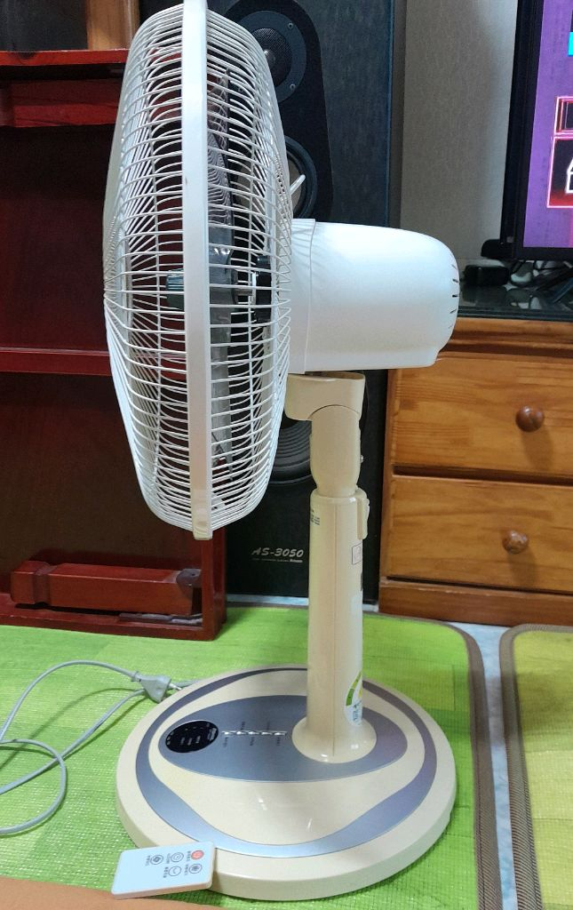 중고 신일 선풍기 (리모컨 o) 19900원 이미지