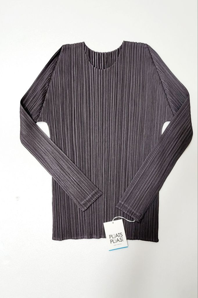 플리츠플리즈 긴팔 이미지