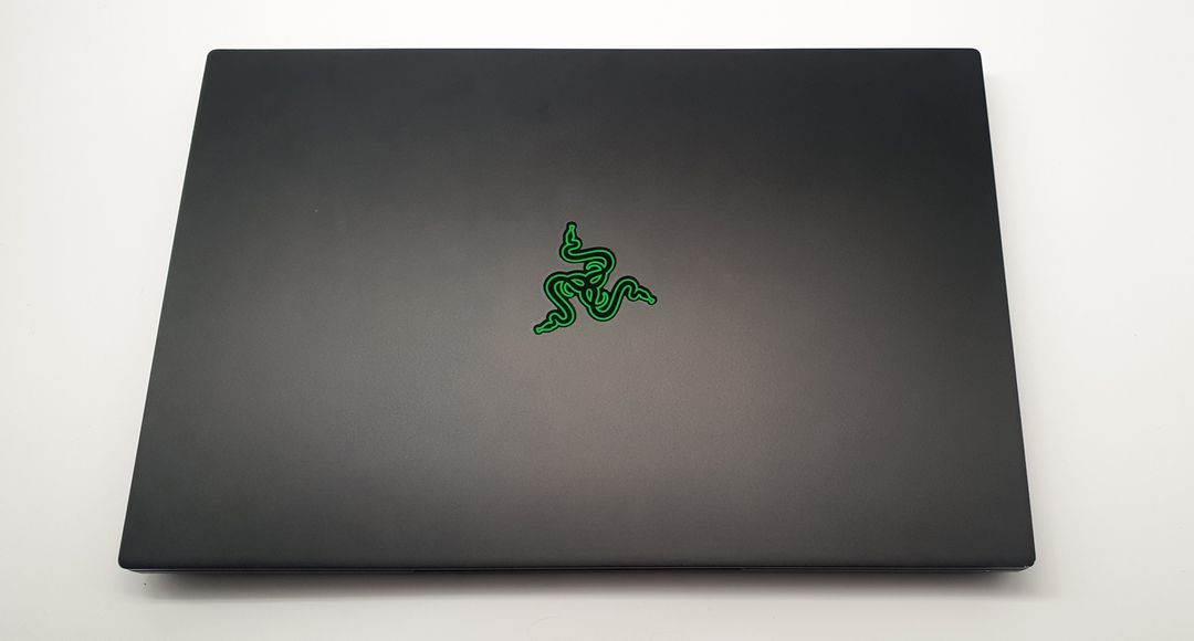 [최저가]레이저블레이드 15인치 게이밍노트북(i7-9th/2080/램32GB/240Hz) 이미지