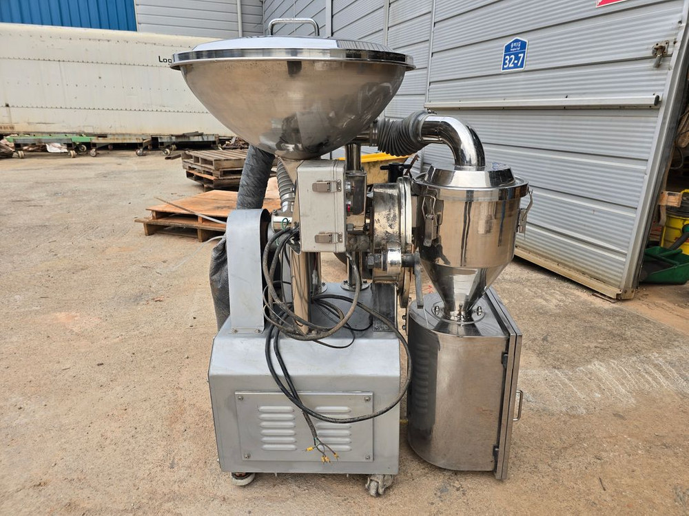 덕산 초미립분쇄기 판매합니다 이미지