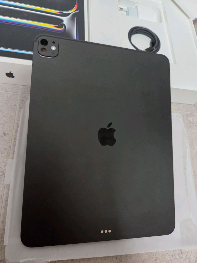 아이패드프로13 m5 256 와이파이 스블 최상급(배터리 100) 이미지