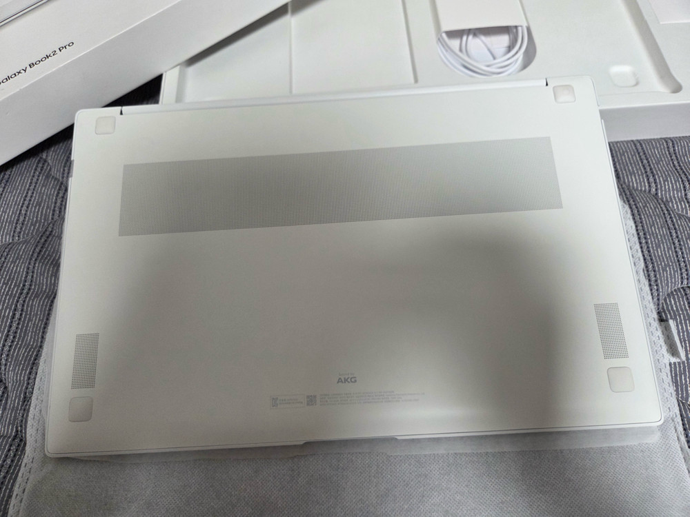 갤럭시북2프로 SE 15형(울트라5/16g/256g/윈포) 최상급 이미지