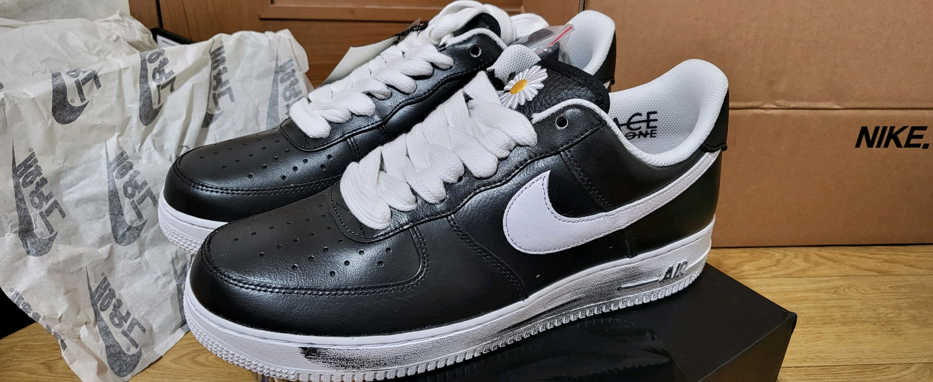 나이키 피마원 지디 피스마이너스원 295 판매합니다. 이미지