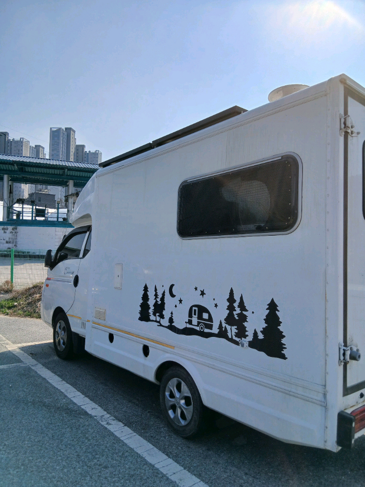 캠핑카 이미지