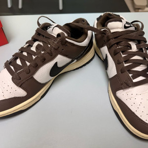 나이키 덩크 로우 브라운 앤 화이트265 이미지