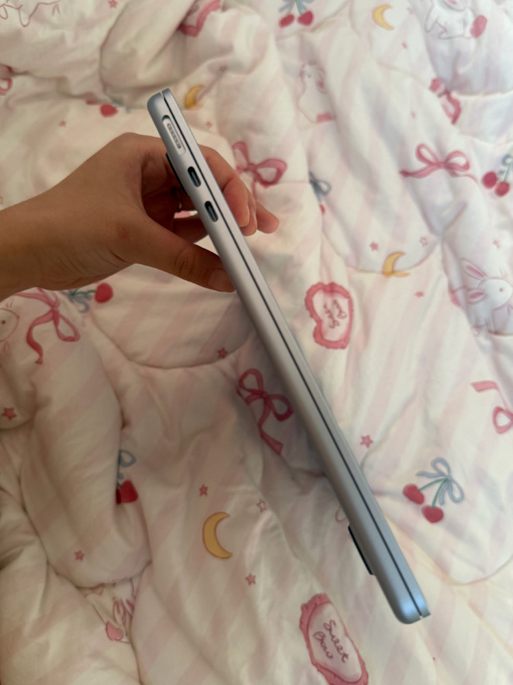 맥북 에어 13 M4 이미지