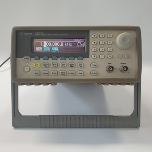 [중고판매] Keysight(Agilent) 33520A 30MHz 임의 파형 발생기 판매합니다 이미지
