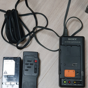소니 빈티지 캠코더 충전기 AC-S10 , RMT-713 이미지