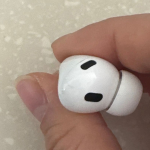 에어팟 프로2 유닛 왼쪽 이미지