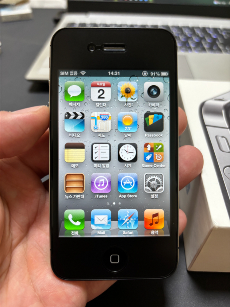 아이폰4S 16GB 블랙 S급 이미지