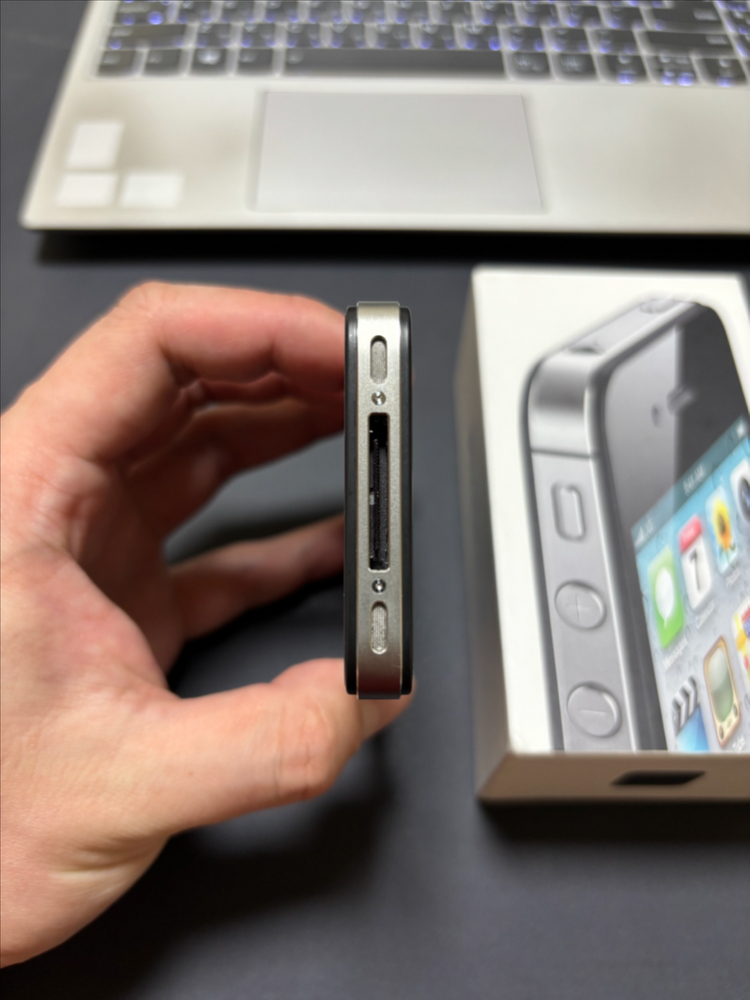 아이폰4S 16GB 블랙 S급 이미지