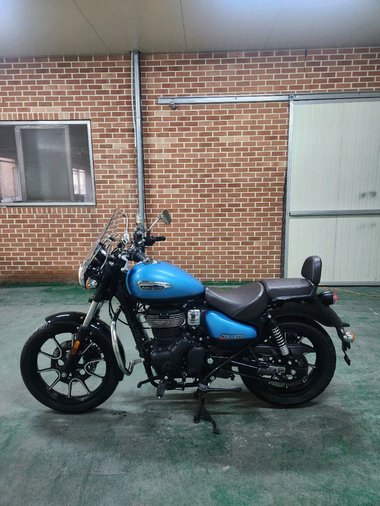 로얄엔필드 메테오350 22년식 판매합니다 이미지