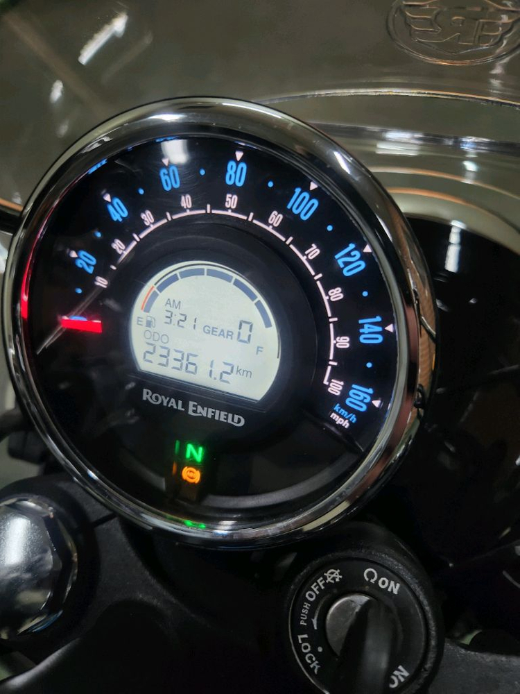 로얄엔필드 메테오350 22년식 판매합니다 이미지