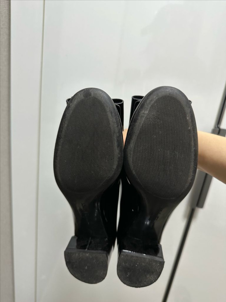 페라가모 바라 블랙 에나멜 펌프스 5.5D 이미지