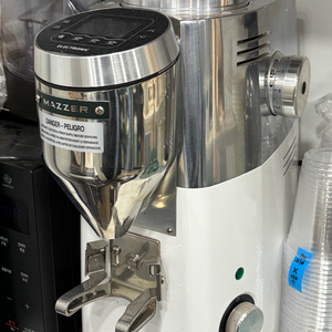 커피 그라인더 이미지