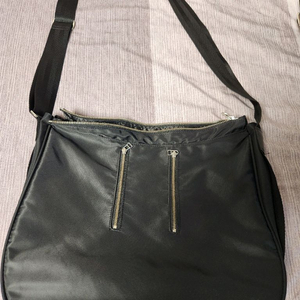 웨이비니스 멀티지퍼백 팝니다 이미지