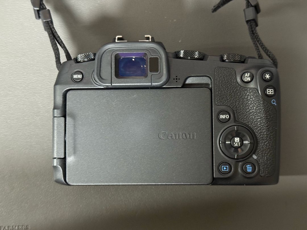 캐논 EOS RP 풀프레임 미러리스 이미지